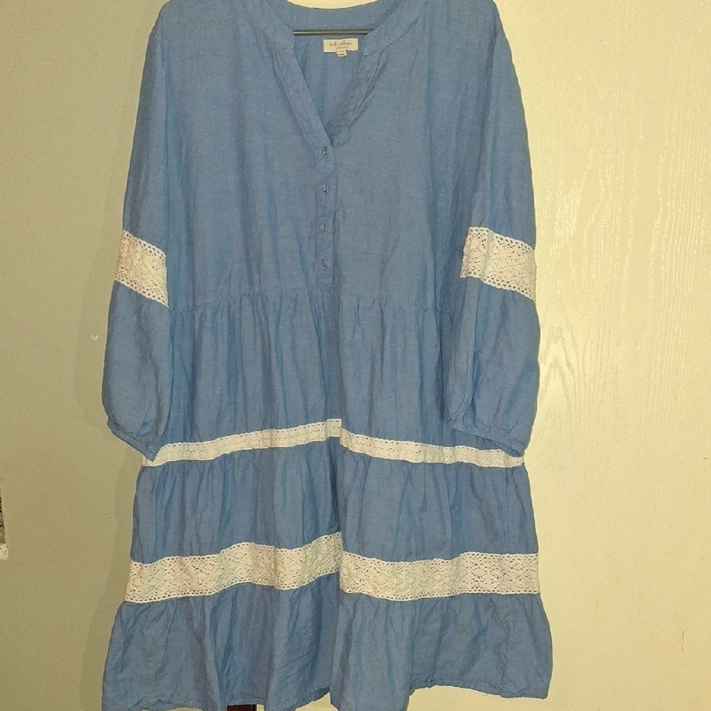Blue Long Sleeve Dress with Lace Accents
